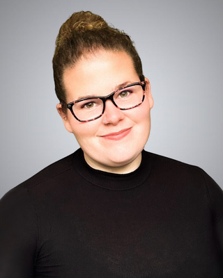 Photo of Erin Drakes, Clinical Social Work/Therapist, LCSW