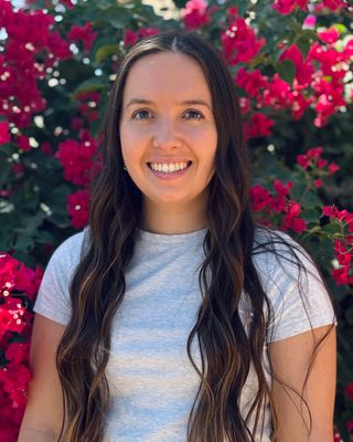 Photo of Samantha Smith, Pre-Licensed Professional, Intern