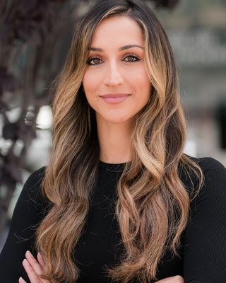 Photo of Tanya Kaur Gill, Marriage & Family Therapist, MA, LMFT