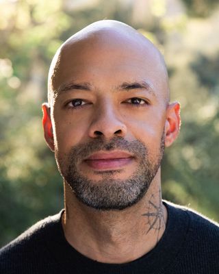 Photo of Julian Smith, Marriage & Family Therapist Associate, MA, AMFT