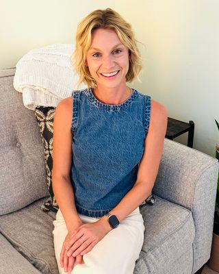 Photo of Nicole Staples, Clinical Social Work/Therapist, MA, LCSW