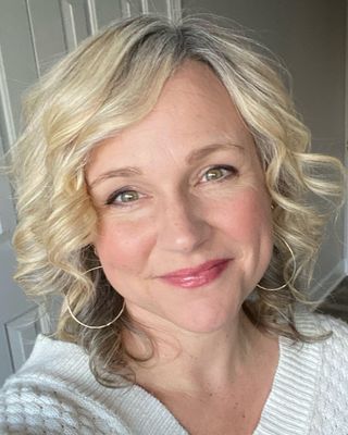 Photo of Erin Benjamin, Counselor, LCMHCA