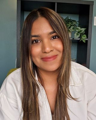 Photo of Amy Flores, Licensed Professional Counselor, MA, LPC