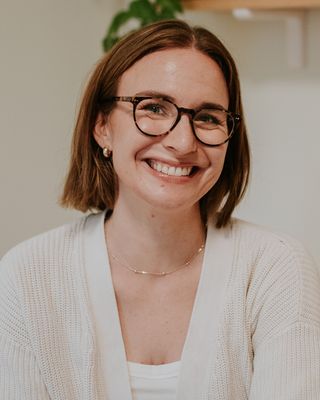 Photo of Ellie Miller - Ellie Miller: Mindful Therapy, Clinical Social Work/Therapist, LCSW-C