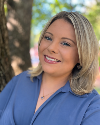 Photo of Madison McClure, Marriage & Family Therapist Associate, LMFTA