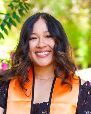 Photo of Andrea Vega, Pre-Licensed Professional