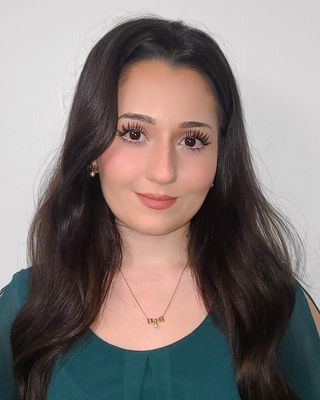 Photo of Anna Simonyan, Pre-Licensed Professional in Greenpoint, Brooklyn, NY