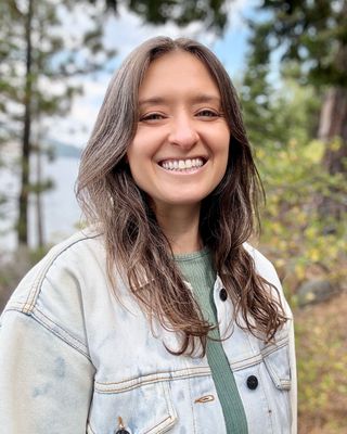 Photo of Leah Pickar, Associate Clinical Social Worker, ASW