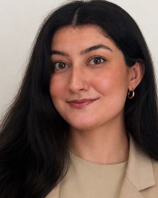 Photo of Berfin Tas, Registered Psychotherapist (Qualifying), MA