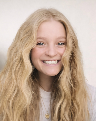 Photo of Taylor Rogers, Registered Psychotherapist (Qualifying)