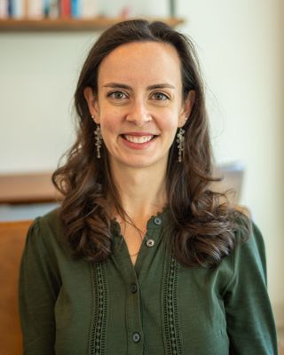 Photo of Julia Linger, Psychologist, PsyD, MA