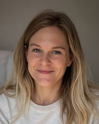 Photo of Dr Philippa Lord, Psychologist, PsychD, HCPC - Couns. Psych.