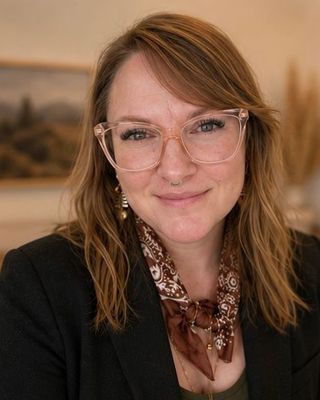 Photo of Lindsay Meyers, Licensed Professional Counselor, MA, LPC