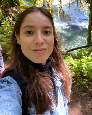 Photo of María Gualtieri, Pre-Licensed Professional, MSW, RCSW-I