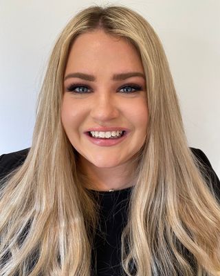 Photo of Chloe Rapson, Counsellor, MC, ACA-L2