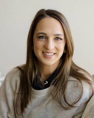 Photo of Dr. Stephanie Snow, Psychologist, PhD