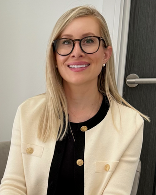 Photo of Dr Leiya Lemkey, Psychologist, PsychD, HCPC - Forensic Psych.