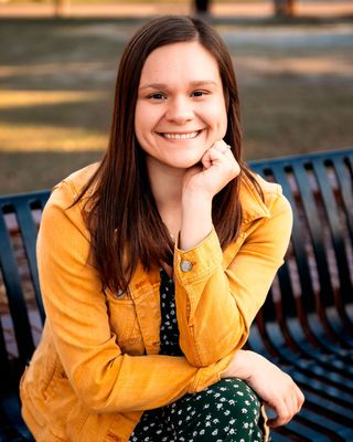 Photo of Makenzie Collins, Marriage & Family Therapist, MA, LMFT