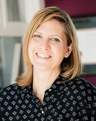 Photo of Alli Pfaff, Registered Psychotherapist, MMT, MTA