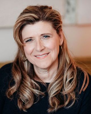 Photo of Barbara Wendlowski, Registered Psychotherapist in K2H, ON