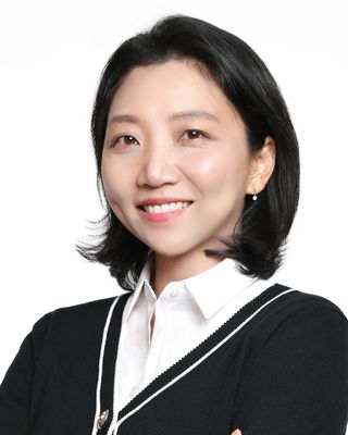 Photo of Dr. Grace (Hyun Jeong) Kim, Psychologist