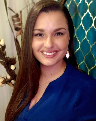 Photo of Alicia Glenn, Marriage & Family Therapist, LMFT