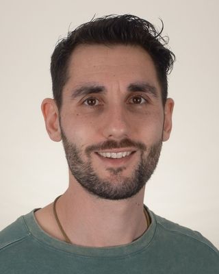 Photo of Simon Erlich, Registered Psychotherapist (Qualifying), MA, MACP