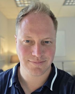 Photo of Dr Ryan A. Card, Psychologist, PsychD, HCPC - Couns. Psych.