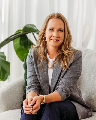 Photo of Erin Myers, Clinical Social Work/Therapist, LCSW