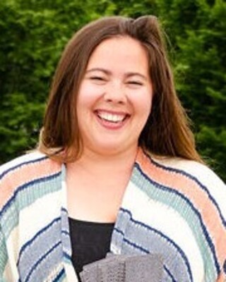 Photo of Lauren Donelson - Lauren Donelson, IFS + Psychedelic Therapist, MA, LMFT, Marriage & Family Therapist