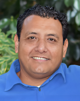 Photo of Mario Ponce, Marriage & Family Therapist, LMFT