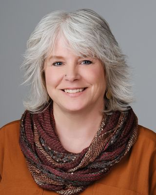 Photo of Jen Poulos, Clinical Social Work/Therapist, LCSW, SUDC