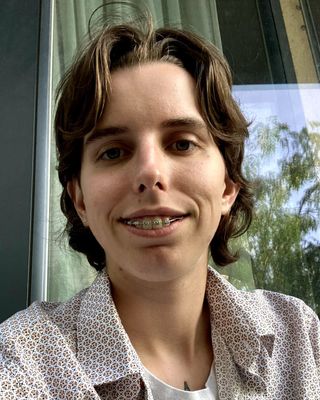 Photo of Azbel Szczepaniak, Counsellor, MBACP