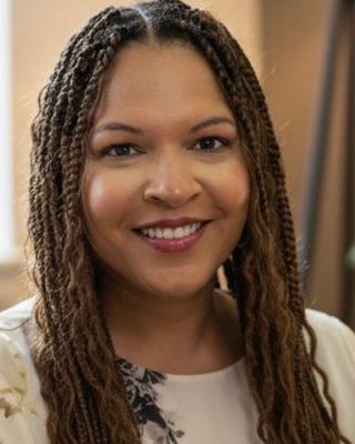 Photo of Vaquet Shomo-Brown, Psychiatric Nurse Practitioner, PMHNP