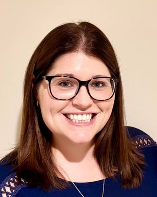 Photo of Erin Maynard, Psychiatric Nurse Practitioner, CRNP, FNP-BC, PMHNP