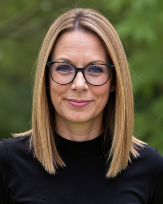 Photo of Cat Chaplin, Counsellor, MBACP