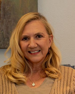 Photo of Lisa Marie Hills, Marriage & Family Therapist, LMFT