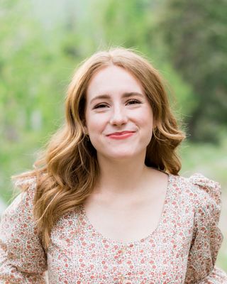 Photo of Abbi Buckmiller, Pre-Licensed Professional, MSCMHC, Intern