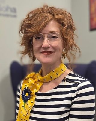 Photo of Emily J Dimon, Clinical Social Work/Therapist, MA, LICSW, RYT