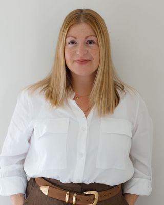 Photo of Laura Bakker, Registered Social Worker, MSW, RSW, CSAT