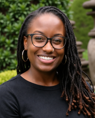 Photo of LaTonia Simmons, Licensed Mental Health Counselor, MEdu, MA
