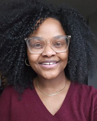 Photo of Rose-Angele Mizose, Clinical Social Work/Therapist, LMSW