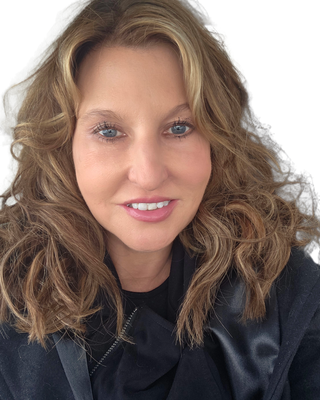 Photo of Stephanie Baumgratz, Marriage & Family Therapist, PhD, LMFT
