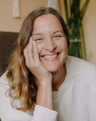 Photo of Sara Booth, Clinical Social Work/Therapist, LCSW, AAT