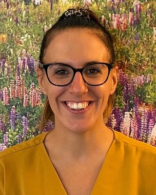 Photo of Alana Servis, Clinical Social Work/Therapist, LCSW