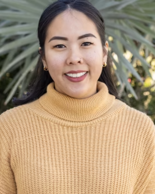 Photo of Erisa Nishizawa, Marriage & Family Therapist, LMFT