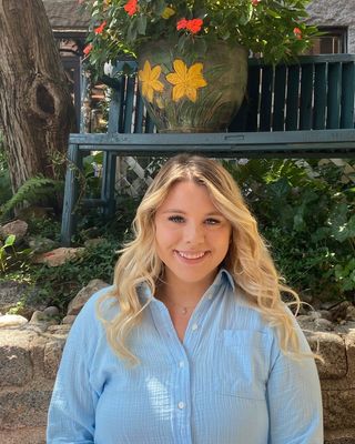 Photo of Nicole McKanas, Pre-Licensed Professional