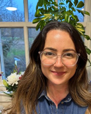 Photo of Chloe Straver, Counsellor, MBACP