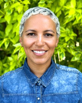 Photo of Danielle Elzy, Psychiatric Nurse Practitioner, PMHNP
