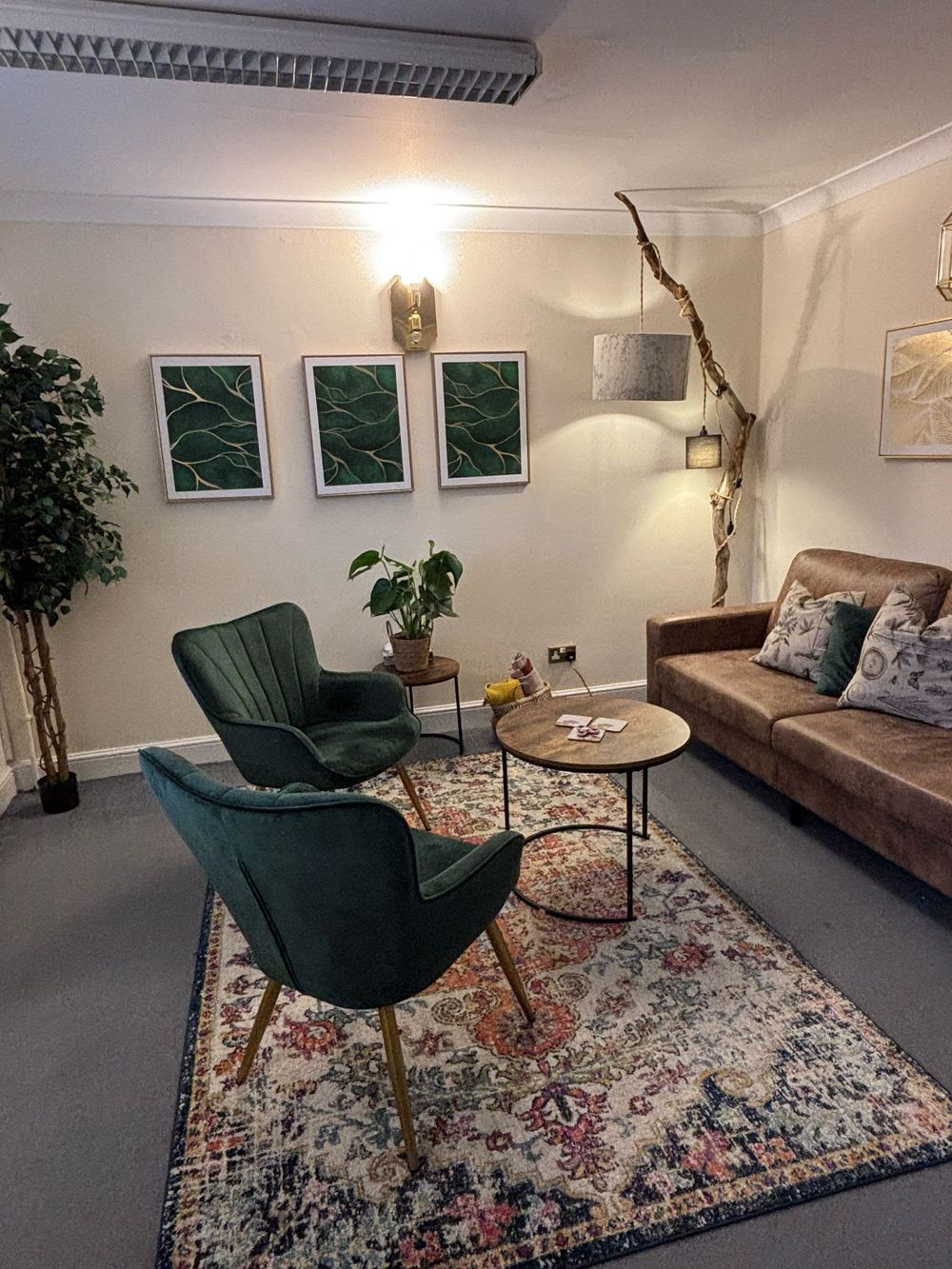 Peaceful, spacious therapy room for one-to-one and couples therapy.